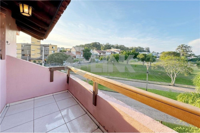 Imagem Casa com 3 Quartos à Venda,  em Morro Santana - Porto Alegre