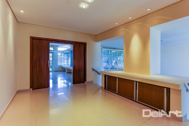 Imagem Casa com 4 Quartos à Venda, 302 m² em Santa Cândida - Curitiba Imagem Casa com 4 Quartos à Venda, 302 m² em Santa Cândida - Curitiba