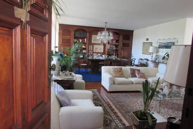 Imagem Casa com 6 Quartos à Venda, 400 m² em Jardim Botânico - Rio De Janeiro Imagem Casa com 6 Quartos à Venda, 400 m² em Jardim Botânico - Rio De Janeiro