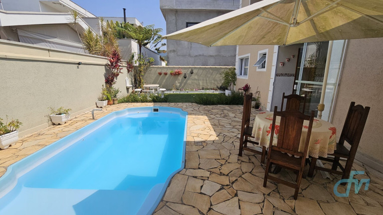 Imagem Sobrado com 5 Quartos à Venda, 202 m² em Botujuru - Mogi Das Cruzes Imagem Sobrado com 5 Quartos à Venda, 202 m² em Botujuru - Mogi Das Cruzes