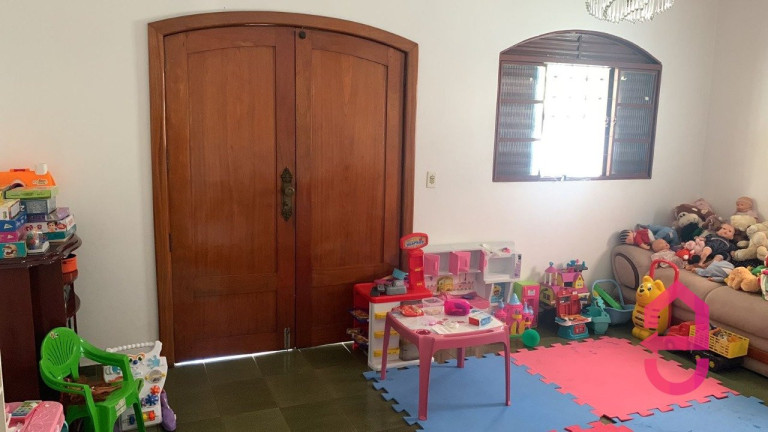 Imagem Casa com 5 Quartos à Venda, 420 m² em Jardim Goiás - Goiânia Imagem Casa com 5 Quartos à Venda, 420 m² em Jardim Goiás - Goiânia