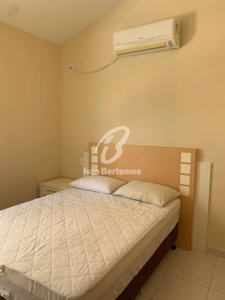 Imagem Sobrado com 3 Quartos para Temporada, em Bombas - Bombinhas Imagem Sobrado com 3 Quartos para Temporada, em Bombas - Bombinhas