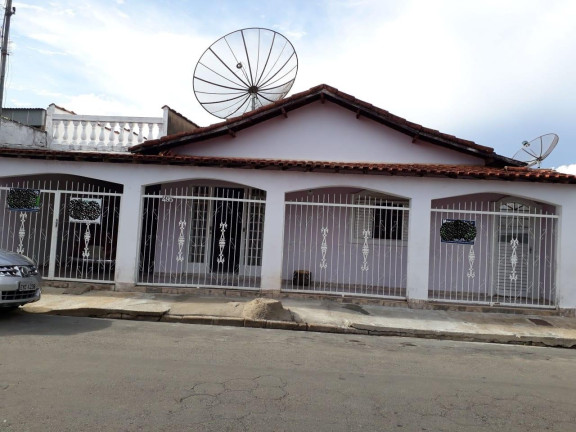 Casa com 3 Quartos à Venda, 146 m² em Jardim Olímpico - Pouso Alegre