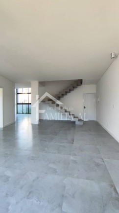 Imagem Sobrado com 3 Quartos à Venda, 191 m² em Saguaçu - Joinville