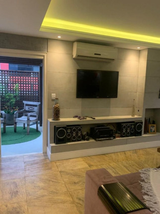Imagem Imóvel com 3 Quartos à Venda, 289 m² em Jardim Lindóia - Porto Alegre Imagem Imóvel com 3 Quartos à Venda, 289 m² em Jardim Lindóia - Porto Alegre