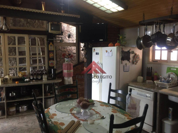 Imagem Casa com 4 Quartos à Venda, 600 m² em Itaipu - Niterói Imagem Casa com 4 Quartos à Venda, 600 m² em Itaipu - Niterói