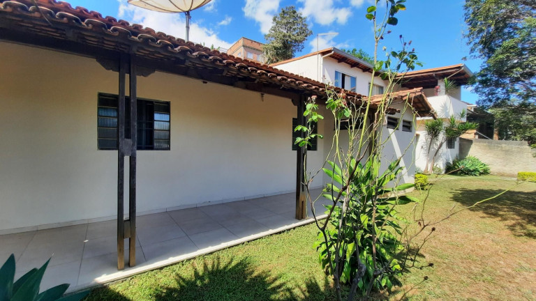 Casa com 5 Quartos à Venda, 215 m² em Olaria,(barreiro) - Belo Horizonte