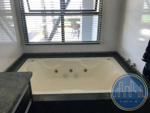 Imagem Casa com 4 Quartos para Temporada, 380 m² em Estaleiro - Balneário Camboriú