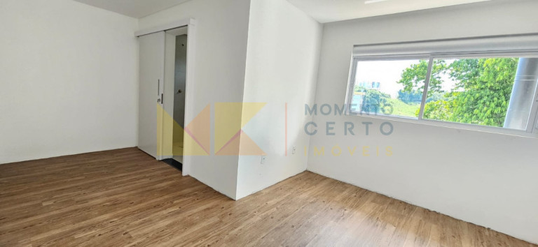 Imagem Sobrado com 3 Quartos à Venda, 263 m² em Velha - Blumenau Imagem Sobrado com 3 Quartos à Venda, 263 m² em Velha - Blumenau