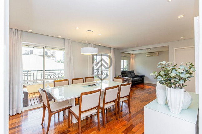 Imagem Apartamento com 3 Quartos à Venda, 128 m² em Moema Pássaros - São Paulo Imagem Apartamento com 3 Quartos à Venda, 128 m² em Moema Pássaros - São Paulo