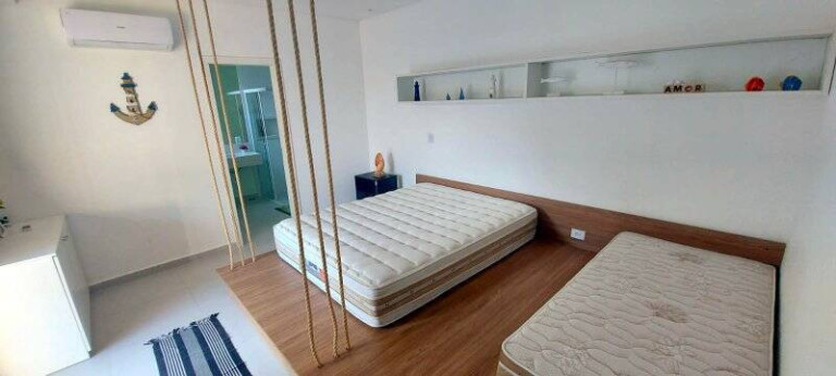 Imagem Casa com 3 Quartos à Venda, 558 m² em São João Batista - Peruíbe Imagem Casa com 3 Quartos à Venda, 558 m² em São João Batista - Peruíbe