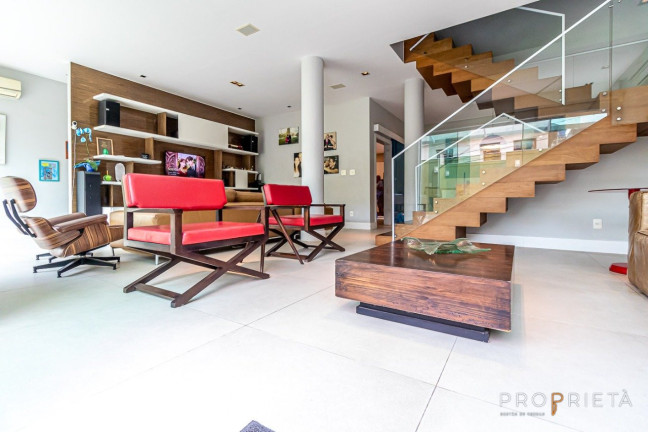 Imagem Casa de Condomínio com 4 Quartos à Venda, 525 m² em Humaita - Rio De Janeiro