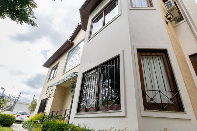 Imagem Casa com 5 Quartos à Venda, 401 m² em Santa Felicidade - Curitiba