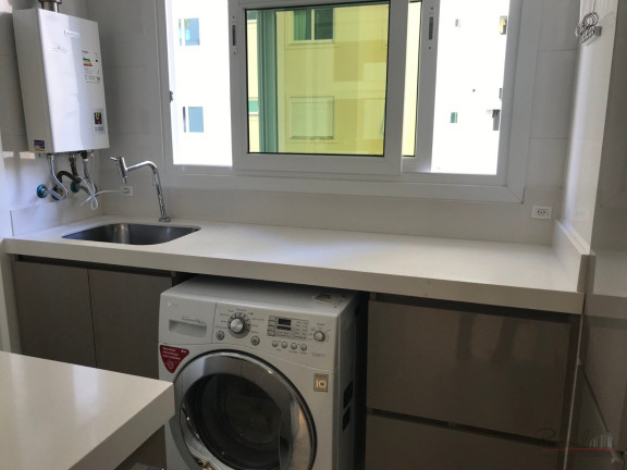 Imagem Apartamento com 3 Quartos à Venda, 159 m² em Agronômica - Florianópolis Imagem Apartamento com 3 Quartos à Venda, 159 m² em Agronômica - Florianópolis