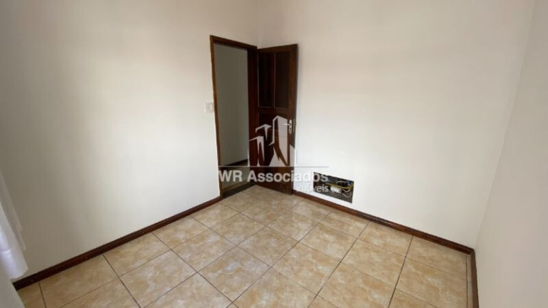 Imagem Casa com 4 Quartos à Venda, 480 m² Imagem Casa com 4 Quartos à Venda, 480 m²