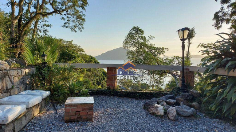 Imagem Casa com 4 Quartos à Venda, 200 m² em Vila Velha - Angra Dos Reis Imagem Casa com 4 Quartos à Venda, 200 m² em Vila Velha - Angra Dos Reis