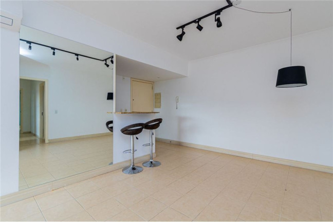 Imagem Apartamento com 3 Quartos à Venda, 90 m² em Menino Deus - Porto Alegre Imagem Apartamento com 3 Quartos à Venda, 90 m² em Menino Deus - Porto Alegre