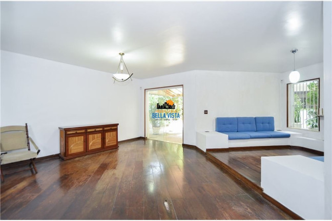 Casa com 3 Quartos à Venda,  em Morumbi - São Paulo