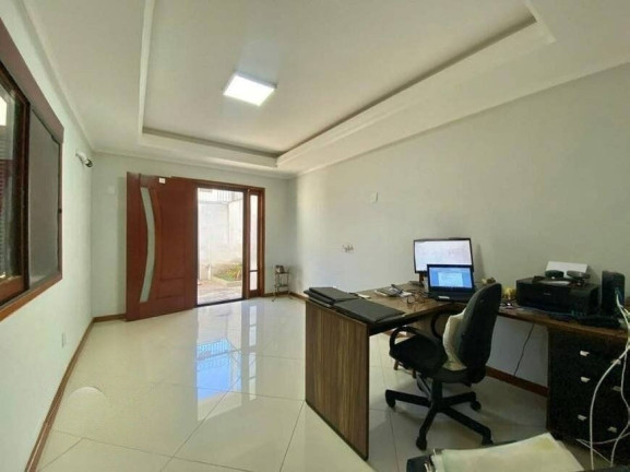 Imagem Casa com 4 Quartos à Venda, 233 m² em Menino Deus - Porto Alegre Imagem Casa com 4 Quartos à Venda, 233 m² em Menino Deus - Porto Alegre