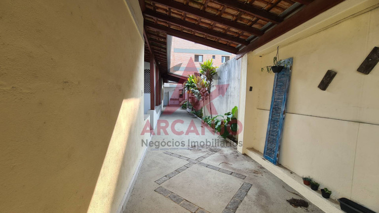 Imagem Casa com 4 Quartos à Venda, 285 m² em Centro - Ubatuba