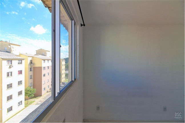 Imagem Imóvel com 2 Quartos à Venda, em Vila Nova - Porto Alegre Imagem Imóvel com 2 Quartos à Venda, em Vila Nova - Porto Alegre