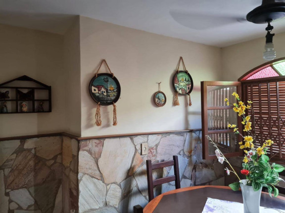 Imagem Casa com 6 Quartos à Venda, 108 m² em Hospício - Araruama Imagem Casa com 6 Quartos à Venda, 108 m² em Hospício - Araruama