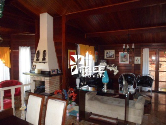 Imagem Imóvel com 3 Quartos à Venda, 240 m² em Jardim Santo Antônio - Arujá Imagem Imóvel com 3 Quartos à Venda, 240 m² em Jardim Santo Antônio - Arujá
