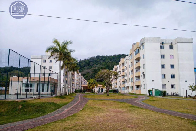 Imagem Apartamento com 2 Quartos à Venda, 56 m² em Espinheiros - Itajaí