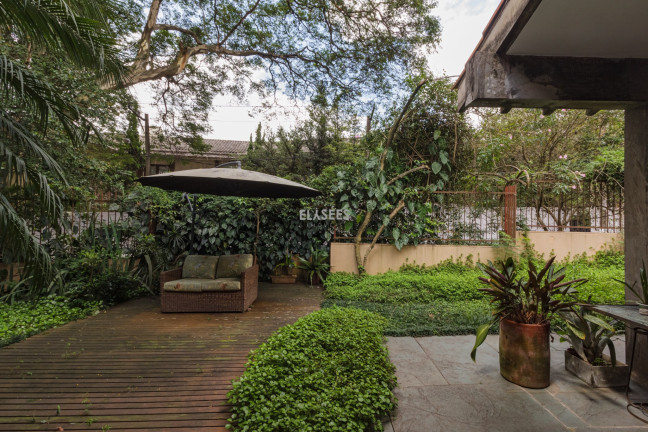 Imagem Sobrado com 4 Quartos à Venda, em Cidade Jardim - São Paulo Imagem Sobrado com 4 Quartos à Venda, em Cidade Jardim - São Paulo
