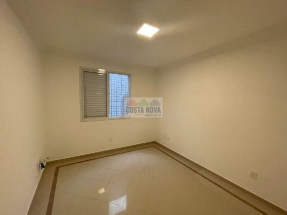 Imagem Casa com 4 Quartos à Venda, 192 m²