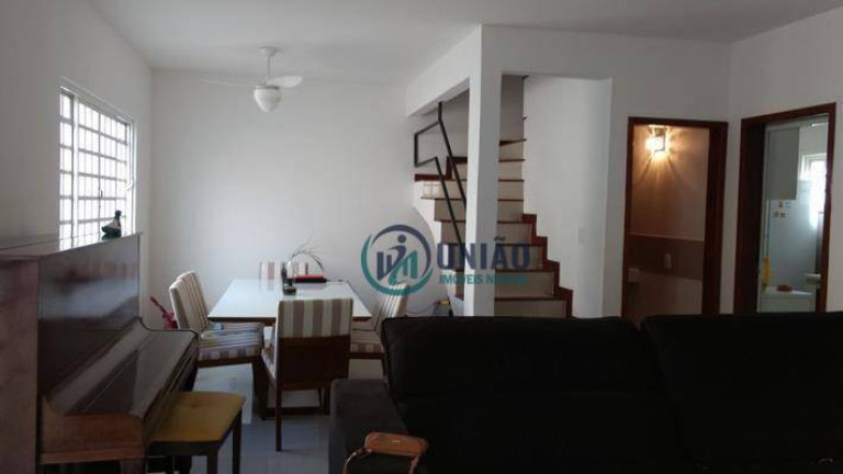 Imagem Casa com 5 Quartos à Venda, 169 m² em Maria Paula - Niterói
