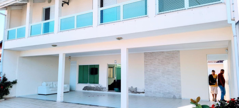 Imagem Casa com 4 Quartos à Venda, 295 m² em Cidade Nova Peruíbe - Peruíbe