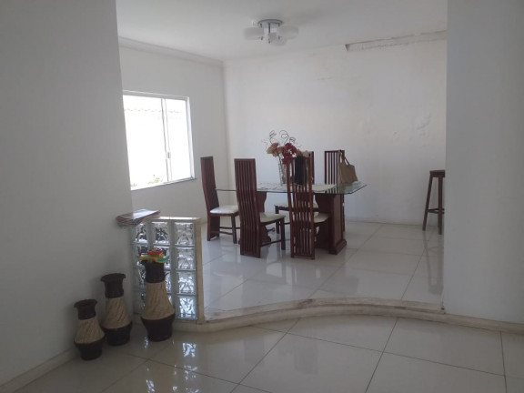 Imagem Casa com 4 Quartos à Venda ou Locação, 300 m² em Centro - Lauro De Freitas Imagem Casa com 4 Quartos à Venda ou Locação, 300 m² em Centro - Lauro De Freitas
