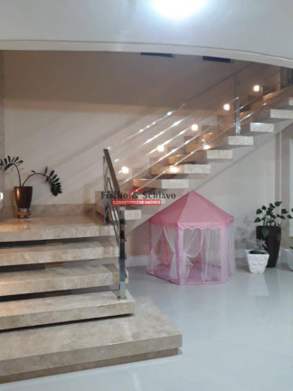Imagem Casa com 5 Quartos à Venda, em Viçosa Imagem Casa com 5 Quartos à Venda, em Viçosa