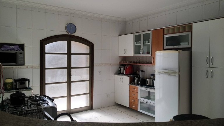 Imagem Casa com 5 Quartos à Venda, em Eldorado - Diadema Imagem Casa com 5 Quartos à Venda, em Eldorado - Diadema