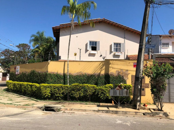 Imagem Sobrado com 4 Quartos à Venda, 162 m² em Santa Genoveva - Goiânia Imagem Sobrado com 4 Quartos à Venda, 162 m² em Santa Genoveva - Goiânia
