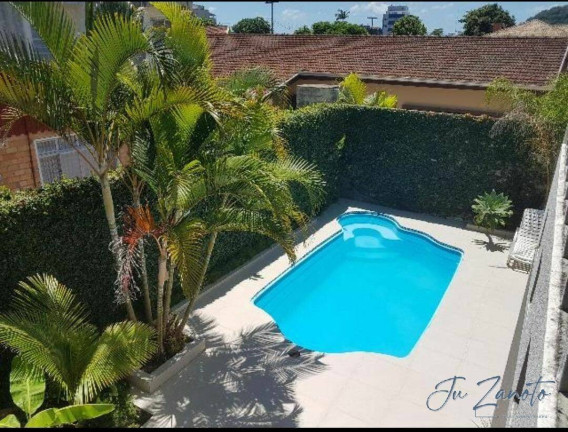 Imagem Casa com 3 Quartos à Venda, 160 m² em Centro - Guaratuba Imagem Casa com 3 Quartos à Venda, 160 m² em Centro - Guaratuba