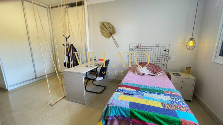 Imagem Sobrado com 3 Quartos à Venda, 353 m² em Jardins Atenas - Goiânia Imagem Sobrado com 3 Quartos à Venda, 353 m² em Jardins Atenas - Goiânia