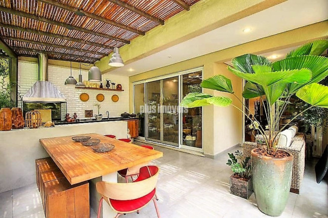 Imagem Casa com 4 Quartos à Venda, 309 m² em Cidade Jardim - São Paulo Imagem Casa com 4 Quartos à Venda, 309 m² em Cidade Jardim - São Paulo