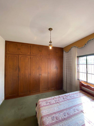 Imagem Casa com 3 Quartos à Venda, 330 m² em Botucatu Imagem Casa com 3 Quartos à Venda, 330 m² em Botucatu