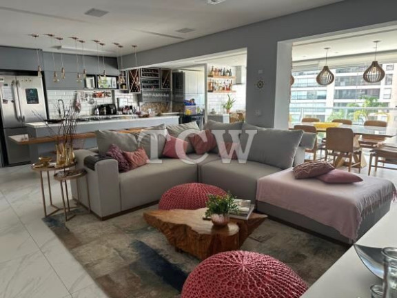 Apartamento com 2 Quartos à Venda, 111 m² em Aclimação - São Paulo