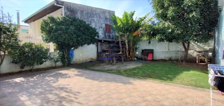 Imagem Casa com 2 Quartos à Venda, 117 m² em Cavalhada - Porto Alegre Imagem Casa com 2 Quartos à Venda, 117 m² em Cavalhada - Porto Alegre