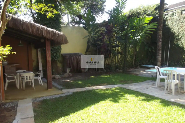 Imagem Casa com 5 Quartos à Venda, 250 m² em Camburi - São Sebastião Imagem Casa com 5 Quartos à Venda, 250 m² em Camburi - São Sebastião