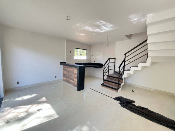 Imagem Casa com 3 Quartos à Venda, em Balneario São Pedro - São Pedro Da Aldeia Imagem Casa com 3 Quartos à Venda, em Balneario São Pedro - São Pedro Da Aldeia