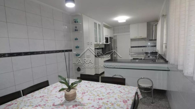 Imagem Sobrado com 4 Quartos à Venda, 283 m² em Penha De França - São Paulo