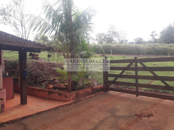 Imagem Imóvel com 4 Quartos à Venda, 170 m² em Agua Rasa - São Tomás De Aquino Imagem Imóvel com 4 Quartos à Venda, 170 m² em Agua Rasa - São Tomás De Aquino
