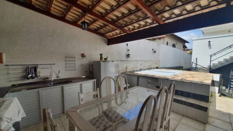 Imagem Casa com 4 Quartos à Venda, 357 m² em Santa Terezinha - Belo Horizonte