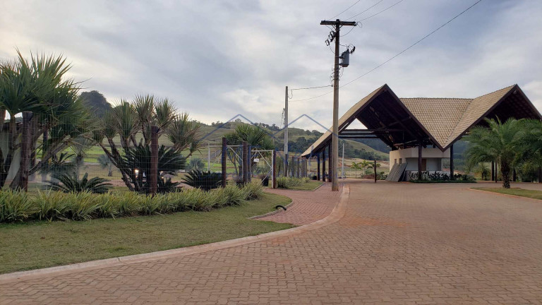 Imagem Terreno à Venda, 420 m² em Residencial Cuscoville - Analândia Imagem Terreno à Venda, 420 m² em Residencial Cuscoville - Analândia