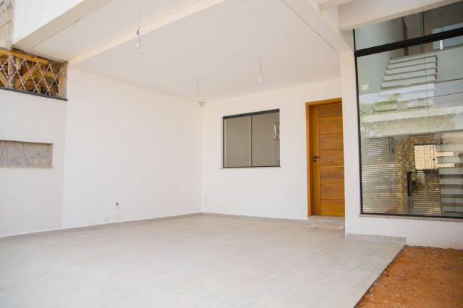 Imagem Casa com 3 Quartos à Venda, 150 m² em Jardim Oasis - Taubaté Imagem Casa com 3 Quartos à Venda, 150 m² em Jardim Oasis - Taubaté