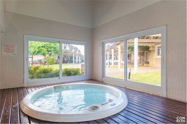 Imagem Casa com 3 Quartos à Venda, 227 m² em Jardim Carvalho - Porto Alegre Imagem Casa com 3 Quartos à Venda, 227 m² em Jardim Carvalho - Porto Alegre